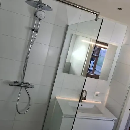 Heerlijk Halfvrijstaande Woning Hierden
