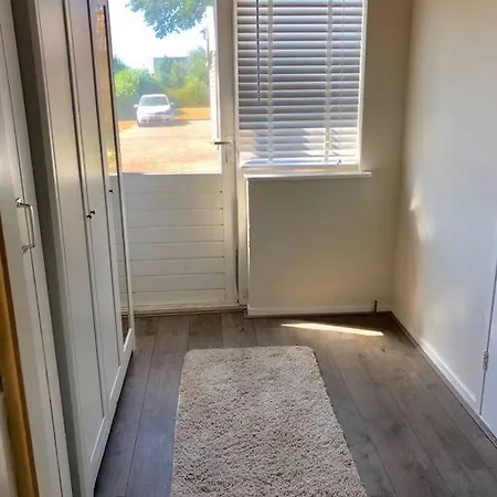 Heerlijk Halfvrijstaande Woning Apartment